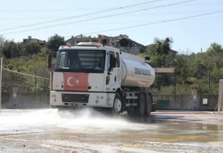Erenler Belediyesi Yağış Sonrasında da Sahada