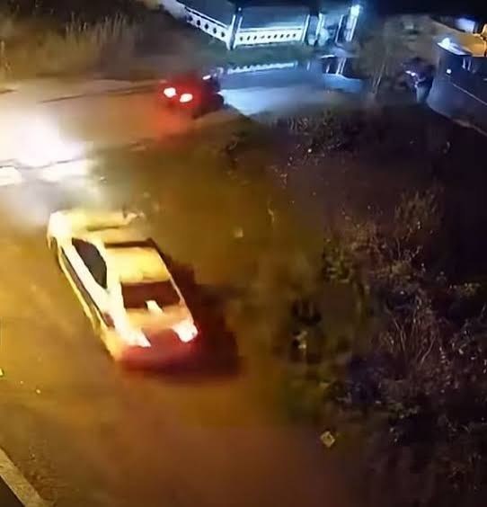 Kocaali’de Polisten Kaçan ATV Sürücüsü Ekip Aracına Çarptı!